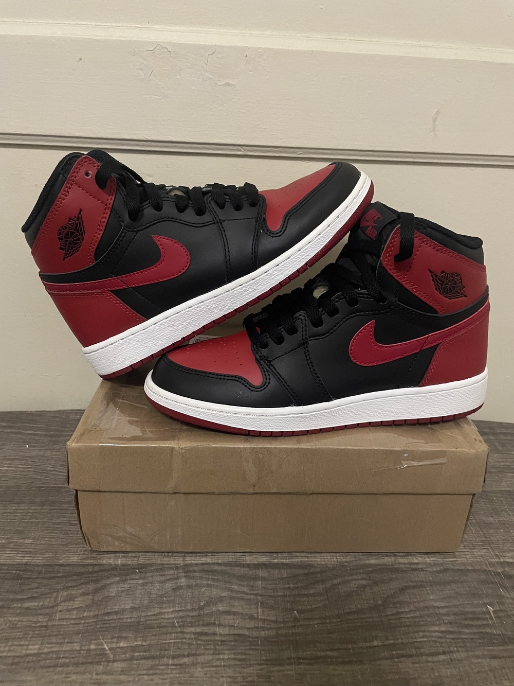 Air Jordan 1 Retro High Og Bred Banned 2016 Gs Size 5y/Womens Size 6.5